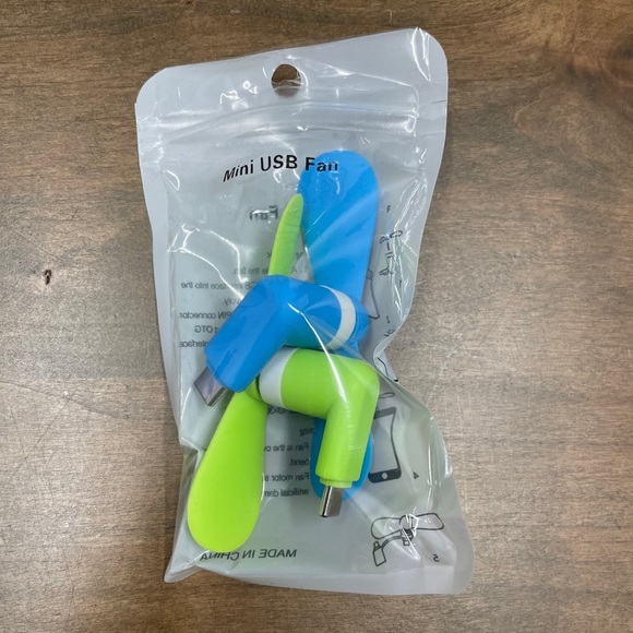 USB-C Mini Fans - Picture 2 of 11